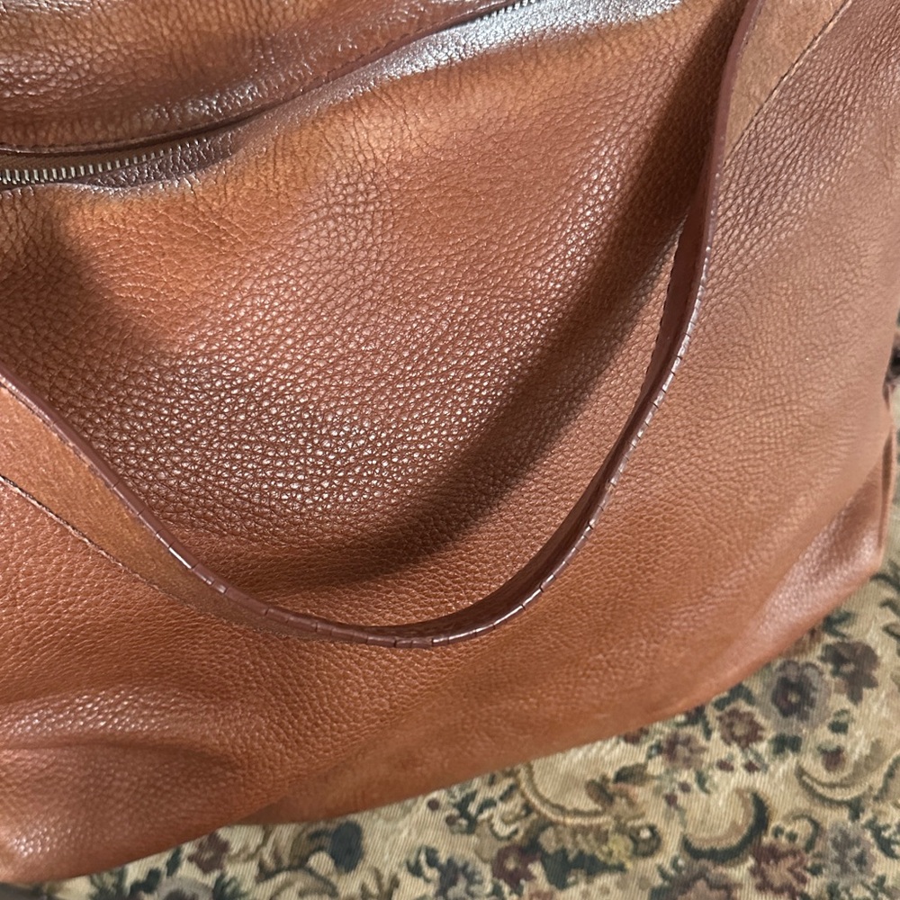 Banana Republic Leather hobo slouchy Shoulder Bag in Brown - Picture 9 of 14